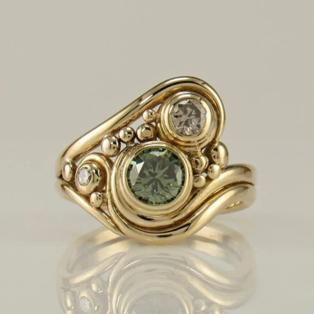 Antike Goldene Grüne Zirkonia Ring