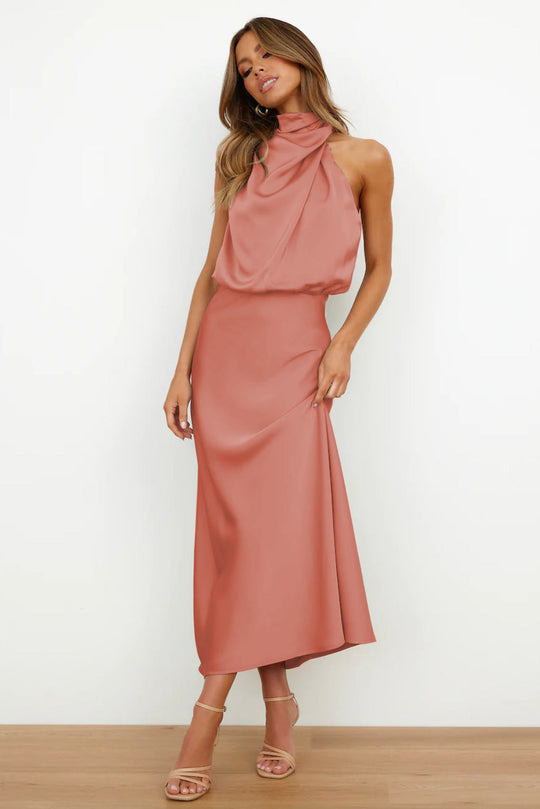 LYDIA – ELEGANTES HALTERNECK DESIGN