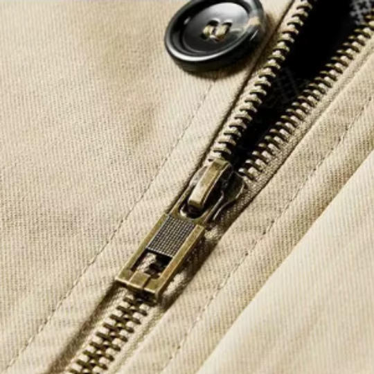 Elegante Jacke mit mehreren Taschen