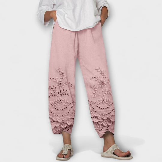 CHLOE – ELEGANTE DRUCKSPITZENHOSE – STILVOLL KOMFORTABEL VIELSEITIG