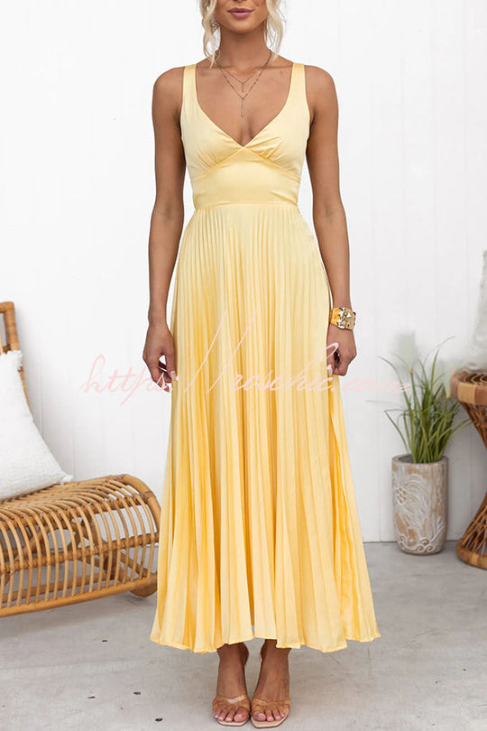 Lucy - Atemhaftes Plisseekleid