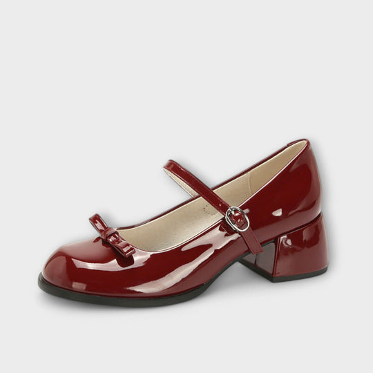 MARY JANE HAKKEN SCHUHE – CLASSIC, COMFORTABLE, STYLISH