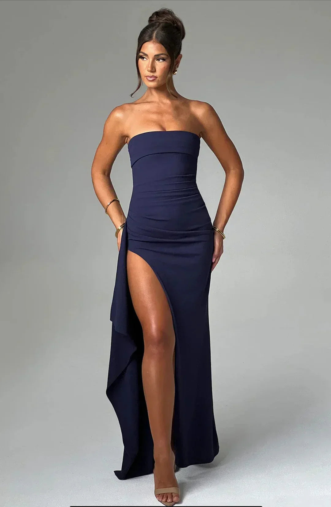 STACY – ELEGANTES SCHULTERFREIES DESIGN