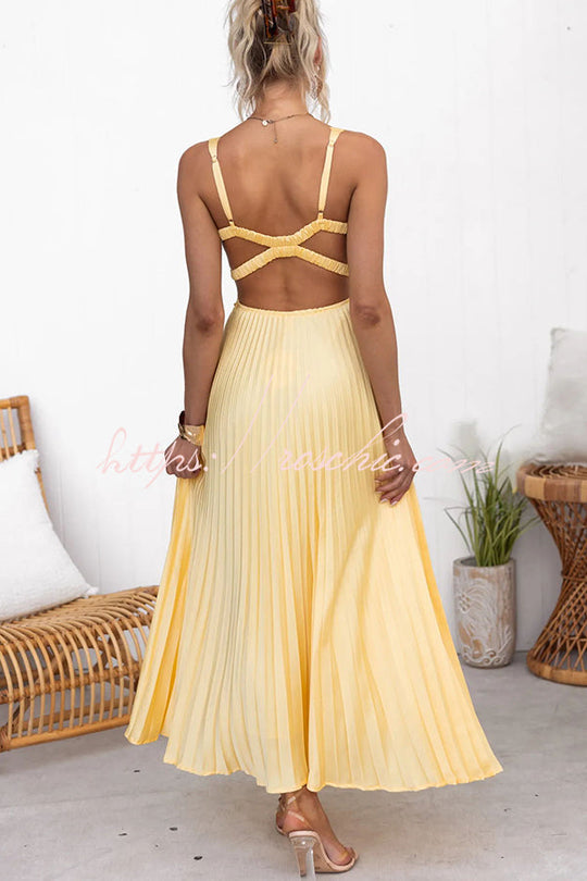 Lucy - Atemhaftes Plisseekleid