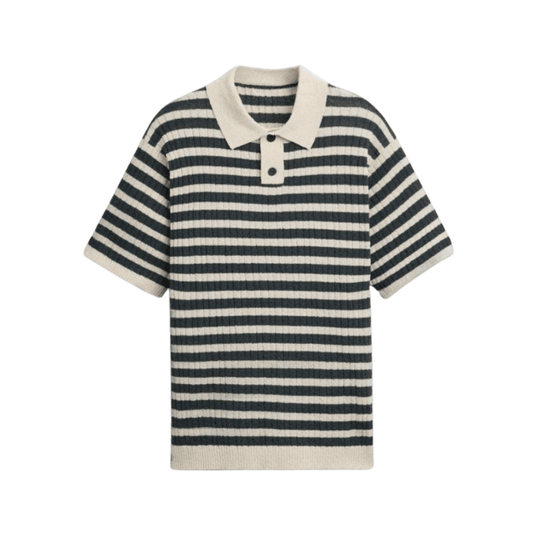 GESTRIFTES STRICK-POLO – ELEGANT FÜR JEDEN ANLASS
