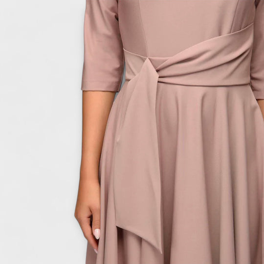 Elegantes Swingkleid