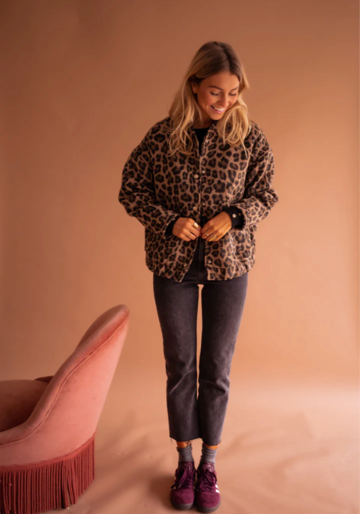 LEONA | BOMBERJACKE MIT LEOPARDENMUSTER