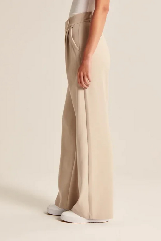 AERELLE – BEQUEME SCHNEIDERHOSE FÜR ALLE