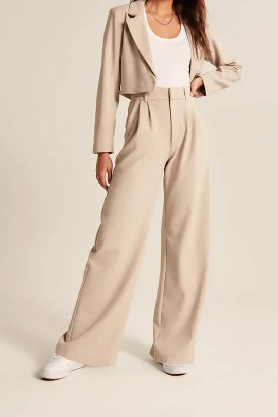 AERELLE – BEQUEME SCHNEIDERHOSE FÜR ALLE