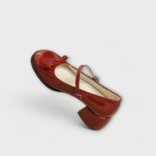 MARY JANE HAKKEN SCHUHE – CLASSIC, COMFORTABLE, STYLISH