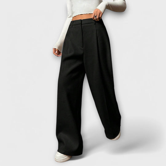 Weite Damenhose mit hohem Bund