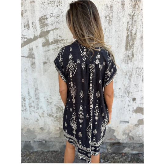 ALINA – LEICHTE SOMMERKLEID MIT TASCHEN