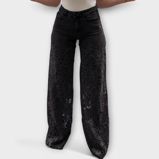 JENNIE - TRENDIGE SPITZEN-PATCHWORK-JEANS